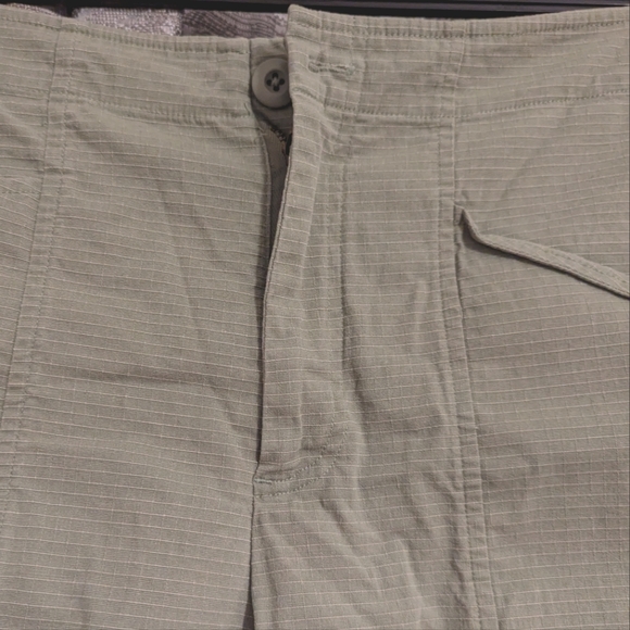 Lilla P cilantro shorts size 12 - Picture 2 of 3
